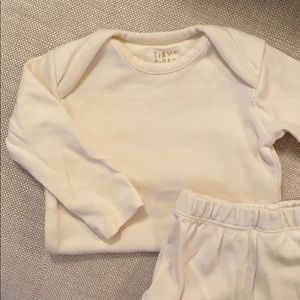 Organic cotton onesie set